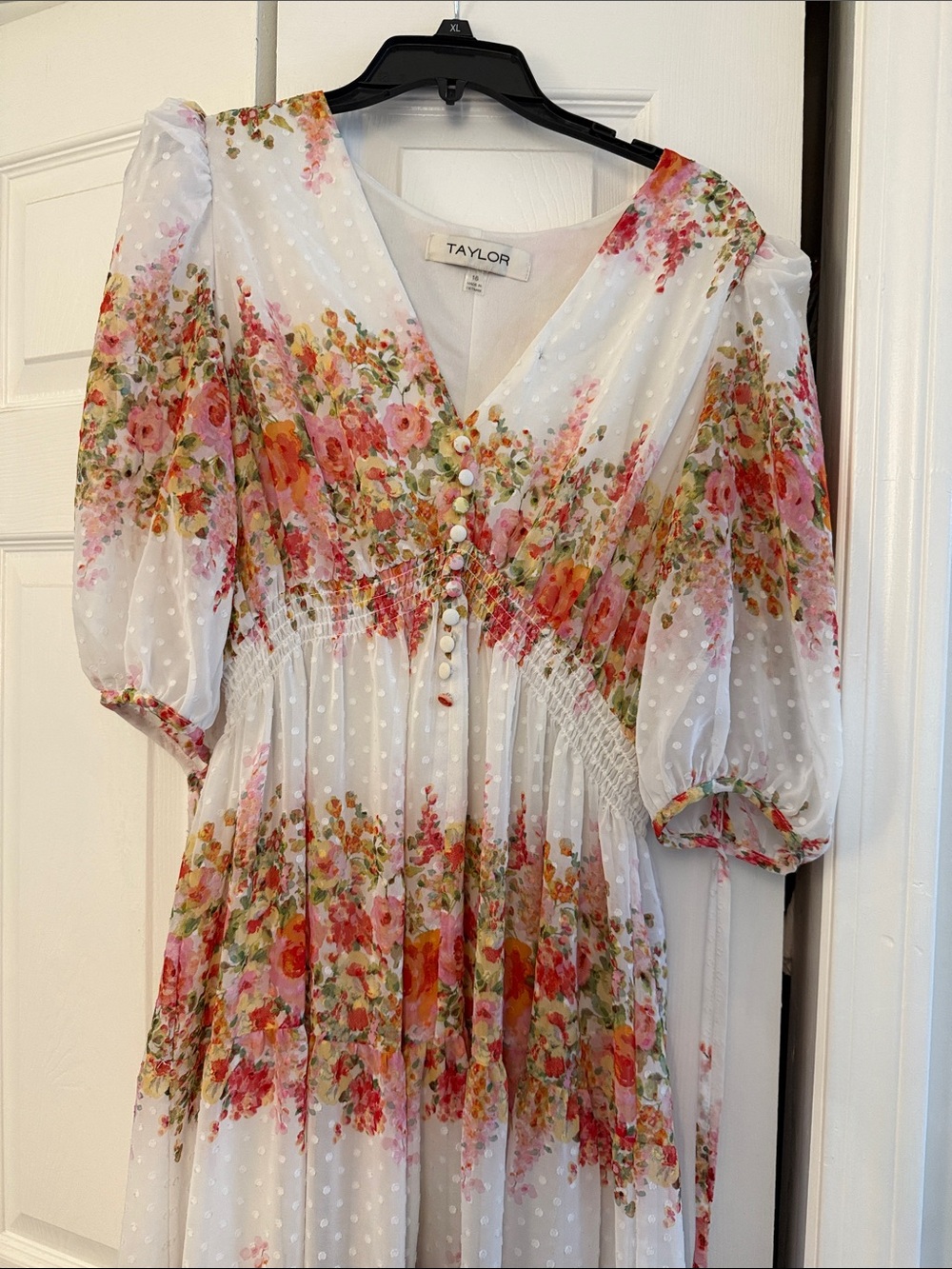Taylor White Floral Dot Puff-Sleeve Tunic